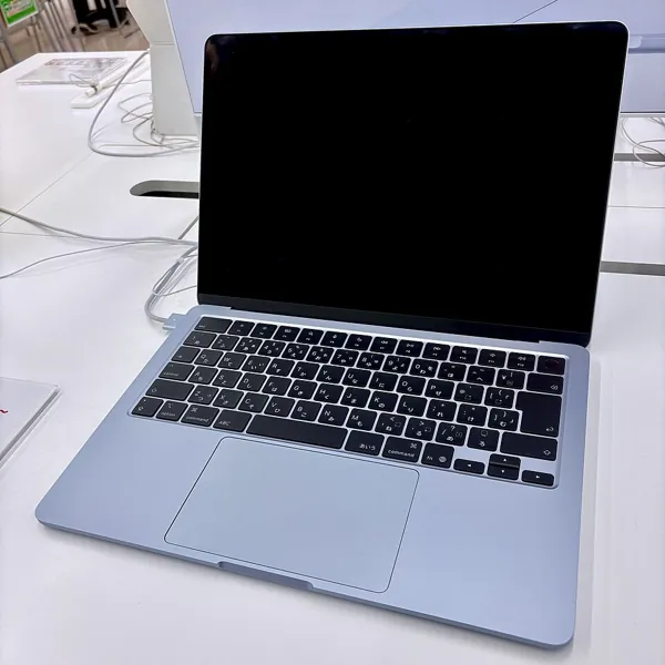 Apple MacBook Air 13-inch (M5, 16GB, 512GB)